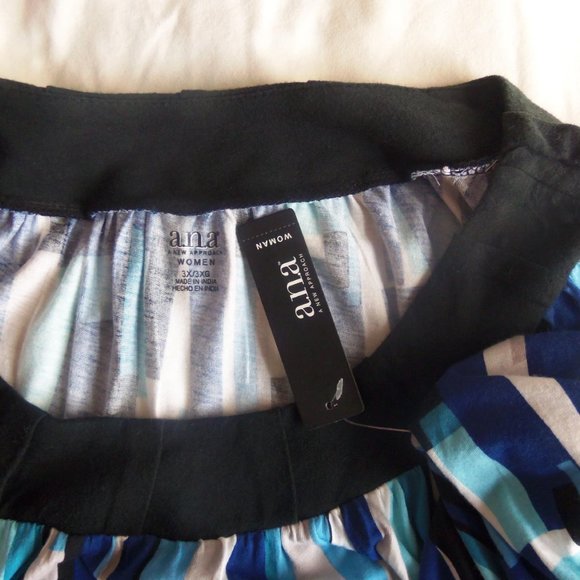 ANA Blue Combo Short Sleeve Tunic - Picture 3 of 3